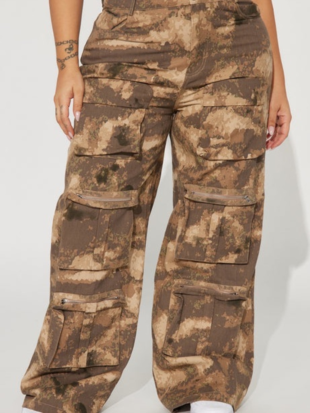 Fashion Nova Plus Size Brown Camo Wide Leg Cargo Pants Womens Size XL - Picture 2 of 8